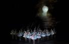 'El lago de los cisnes' ahueca sus plumas en el Real con el Royal Ballet