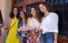 El sábado 21 de julio los ablitenses celebraron uno de los actos más originales de sus fiestas de la patrona, el lanzamiento de peras en la plaza, organizado por el Ayuntamiento. A las 21,30 horas se inició el lanzamiento disfrute de los menores de 12 años, evento que protagonizó la corporación infantil. Y ya de madrugada se lanzaron las peras para los mayores, a los que además se obsequió con el tradicional vino con melocotón.
