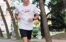 Sánchez comienza el día con una "carrera matinal" por los jardines de Moncloa