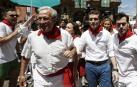 La candidatura de Santamaría defiende a Casado tras ser increpado en Pamplona