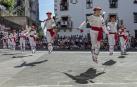 Bera honró a su patrón, San Esteban, con una misa y varios bailes que corrieron a cargo de los dantzaris del grupo Gure Txokoa.