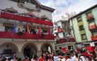 Imágenes de las fiestas de Funes del lanzamiento del cohete y homenajes del ayuntamiento