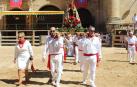La virgen Blanca pasea vestida de gala en Lerín