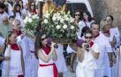 Los Arcos ha vivido la segunda jornada de sus fiestas patronales. En el Día de la Virgen, los vecinos han participado en la procesión. A continuación ha tenido lugar la misa en honor a los patronos Santa María y San Roque.