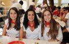 Los vecinos de Carcastillo disfrutaron de sus fiestas de verano y de los tradicionales calderetes en los que familias y cuadrillas derrochan buen humor y arte culinario. El conocido como 'Patio de las monjas' fue el lugar de encuentro y los participantes fueron obsequiados con vino por la organización. Finalmente, el jurado premió a los tres mejores calderos.
