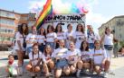 Los jóvenes de Noáin han desfilado con sus disfraces por la calle Real y la plaza de los Fueros de fiestas de Noáin 2018, 23 de agosto.