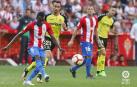 El Málaga se aupa al liderato y el Sporting estrena su casillero triunfos