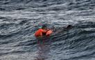 Un niño refugiado de 10 años muere aplastado al intentar ser rescatado en Lesbos
