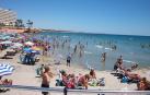 Muere un niño tras chocar contra otro cuando jugaban al fútbol en una playa