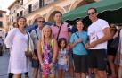 La plaza de los Fueros de Tudela se convirtió en el epicentro de las actividades organizadas con motivo de la segunda edición del Fin de semana del Tomate Feo de Tudela. La mañana del 1 de septiembre los tudelanos pudieron participar en la degustación de salmorejo y tostada de aceite, los Talleres Medioambientales y una exposición de variedades de tomate.