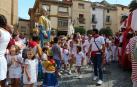 Ofrenda floral y salida de gigantes para celebrar el Día del Niño en las fiestas patronales de Cintruénigo