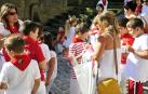 La localidad celebró el día de los más pequeños con un cohete desde el balcón del ayuntamiento e hinchables