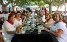 Las mujeres celebraron su día en las fiestas patronales con diversos actos como una comida popular y un pasacalles con charanga
