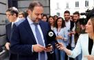 Ábalos dice que el PSOE no ha establecido alianzas con los independentistas