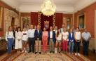 El Ayuntamiento recibe a los patinadores navarros tras los campeonatos de este verano