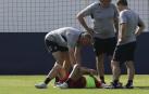 Carlos Clerc, casi descartado para el sábado por una lesión muscular