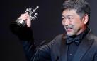 El japonés Kore-eda se emociona hasta las lágrimas con su Premio Donostia