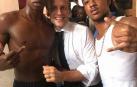 Nueva polémica de Macron por fotografiarse con un joven que salía de prisión