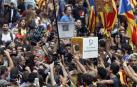 Miles de estudiantes se manifiestan en Barcelona para pedir la validez del 1-O