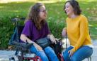María Frutos y Ana Saera, alumnas con discapacidad: “Aportamos en clase una visión diferente”