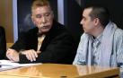 El presunto descuartizador de Majadahonda, Bruno Hernández Vega (d) junto a su abogado Marcos García Montes (i).