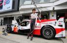 Alonso brilla a los pies del Monte Fuji con su Toyota