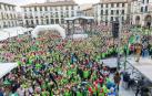 Imagen de parte de los asistentes a la Marcha Contra el Cáncer de la Ribera que tuvo lugar en Tudela el pasado 7 de octubre.