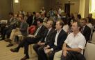 Cerca de un centenar de asistentes acudió a la charla celebrada en el hotel NH Iruña Park.