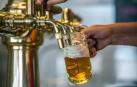 Miles de turistas se ven atraídos por la apuesta por el senderismo y la cerveza tradicional en la Ruta de la Cerveza de la Bohemia checa.