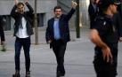 La juez envía a prisión a los líderes de ANC y Òmnium por promover el asedio a la Guardia Civil