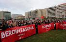Una manifestación reivindica en Pamplona la cooficialidad del euskera en Navarra