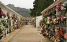 En estado crítico una mujer de 70 años al caer desde una escalera en un cementerio