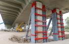 Audenasa refuerza dos pilares del puente de la AP-15 en Castejón