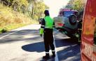 Con contusiones tras volcar su coche en la N-121-A en Arraitz