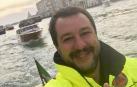La foto de Salvini sonriendo en la zona del desastre por el temporal indigna en Italia