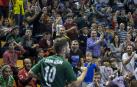 El ala madrileño Rafa Usín celebra con fuerza uno de sus dos goles ante el Viña Albali.