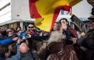 Increpado Dani Mateo tras negarse a declarar por sonarse la nariz con la bandera