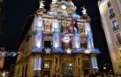 Pamplona enciende la iluminación navideña con nuevos elementos decorativos