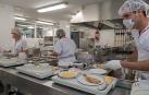 Los pacientes del CHN podrán elegir desde el martes el menú de comida y cena