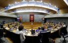El Parlamento de Navarra no ve legitimada una declaración unilateral de independencia en Cataluña