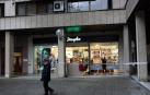 Roban con el método del alunizaje en una perfumería de Pamplona