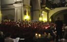 Un momento de la actuación del coro durante el Oficio de Navidad ayer en Santa María.