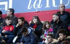 Imágenes del búscate en la grada del Osasuna-Alcorcón