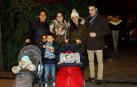 La avenida de Carlos III, en la confluencia de las calles San Fermín y Tafalla, se convirtió el viernes 21 de diciembre en el punto de reunión para dar inicio festivo a las fiestas de Navidad en Pamplona. Allí, gracias a la colaboración de las pastelerías de la zona, se preparó una chocolatada popular, que sirvió de preludio perfecto para asistir, a posteriori, al pregón navideño que se realizó en la plaza Consistorial.