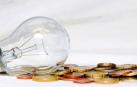 Casi dos millones de usuarios de luz, a punto de quedarse sin su bono social a finales de año