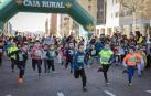 Más de 800 corredores participaron este domingo en la VI San Silvestre de Artica para ayudar a la niña Nerea.