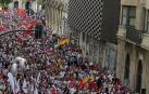 El año que se despedirá este domingo ha arrojado una imagen que predomina sobre las demás: la de la calle, como el Paseo Sarasate de Pamplona en la fotografía de abajo, tomada por una ciudadanía llena de enojo a raíz de la sentencia judicial del caso de 'la manada'. En la indignación, el grito de las mujeres tronó.
