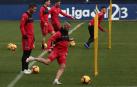 Osasuna estudiará las renovaciones de Lillo y Xisco