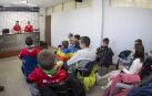 Los niños preguntan en la rueda de prensa de Osasuna.