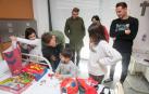 Osasuna visita a los niños ingresados en la Clínica Universidad de Navarra